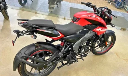 Bajaj Pulsar NS 125 bike stands out in 2024 with its superior performance, competitive pricing, and robust engine, surpassing TVS models and setting new benchmarks in the market.
