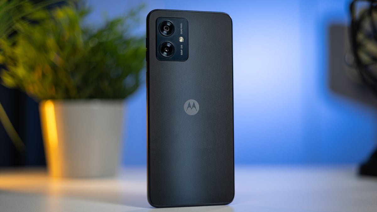 Image of the Motorola G54 5G, featuring its powerful 12GB RAM upgrade slashed by 27%. Explore exclusive details and deals now!